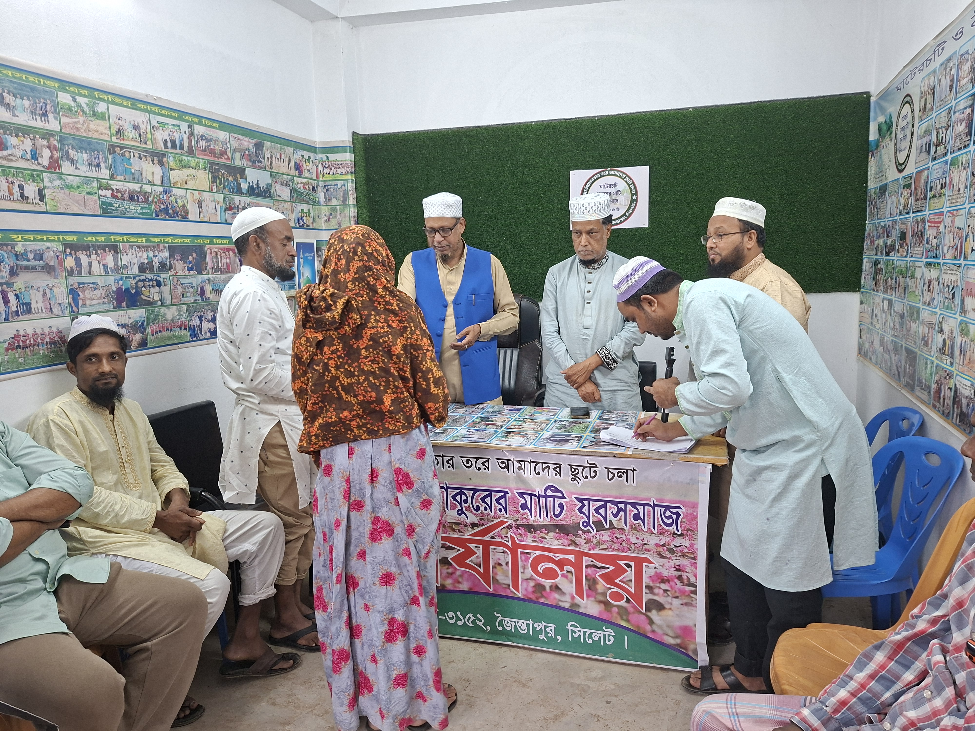 মানবতার সেবায় নুরা ফাউন্ডেশন: চিকনাগুলে শত পরিবারের ঘরে পৌঁছালো ঈদের আনন্দ