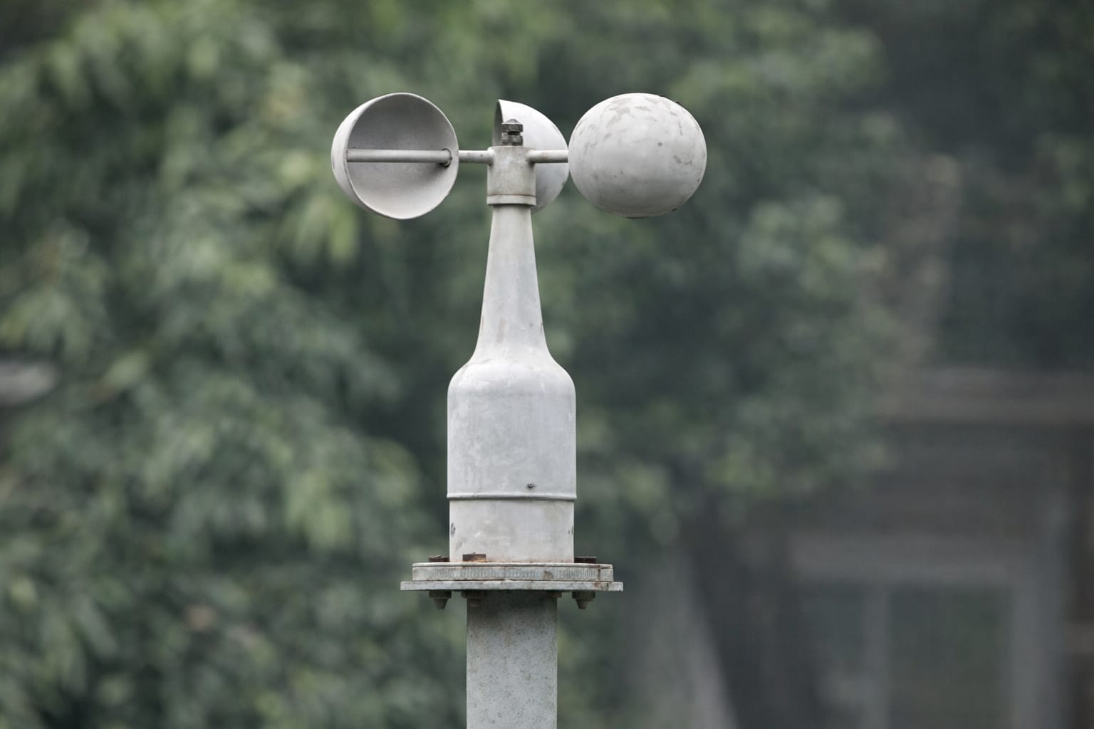 ঢাকাসহ পাঁচ বিভাগে হালকা বৃষ্টির সম্ভাবনা দুপুর গড়িয়েই ভিজেছে রাজধানী