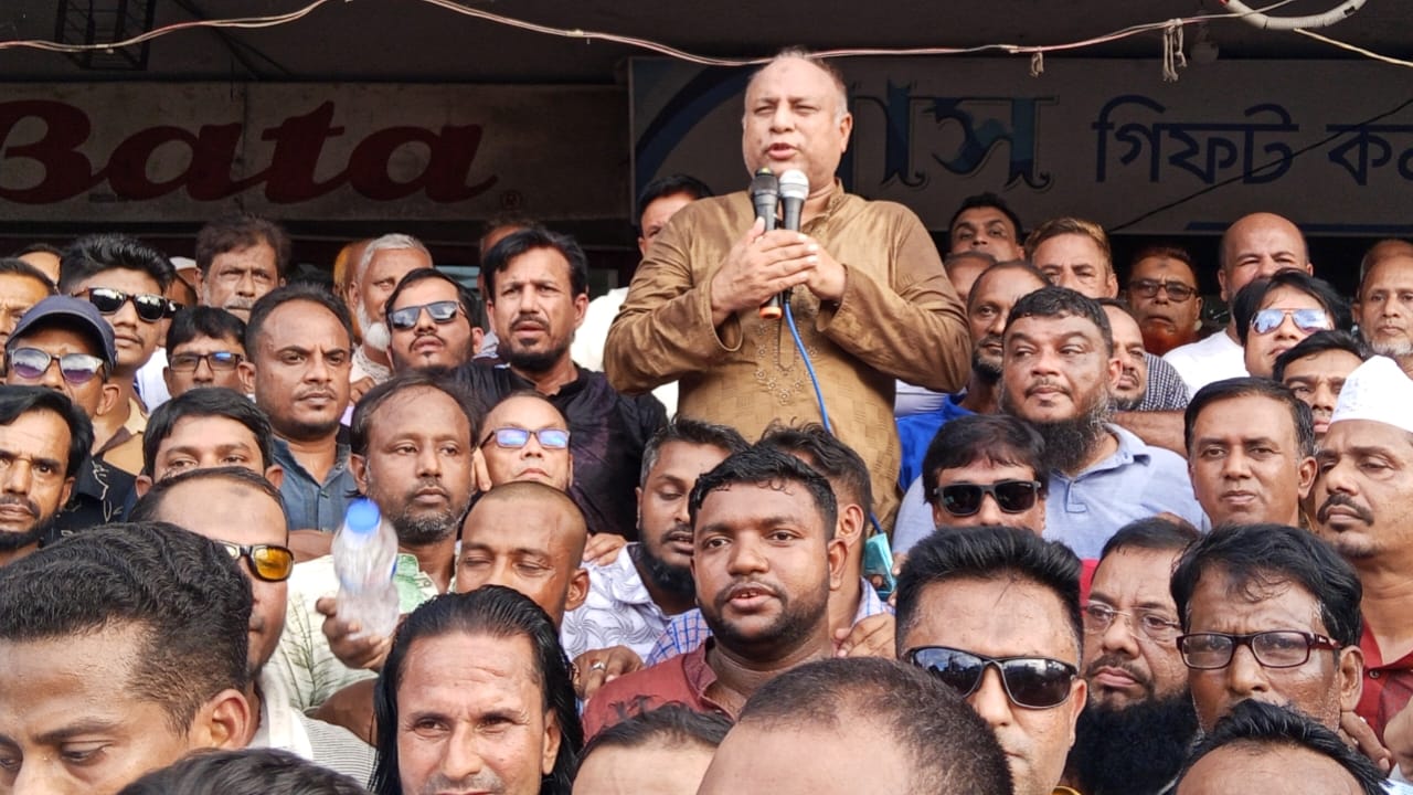 ১ লক্ষ কোটি টাকা বিদ্যুৎখেকো আওয়ামী লীগের ব্যবসায়ীরা পাচার করে নিয়ে গেছে : গোলাপগঞ্জে এমপি এমরান
